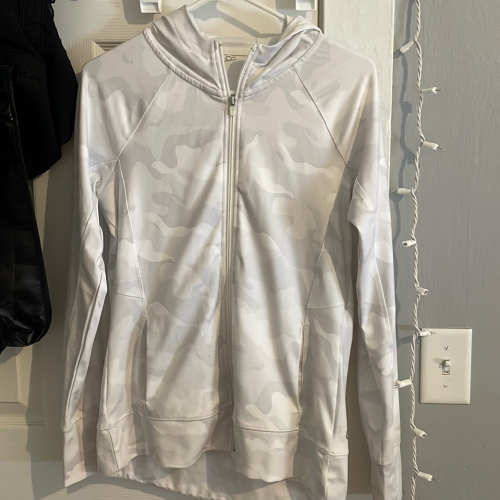 Athletic sweatshirt